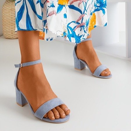 Modré sandály s nízkými podpatky od Sandena - Obuv