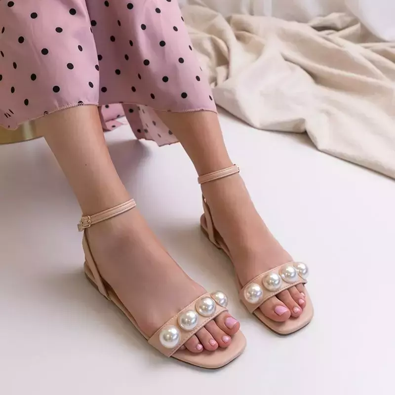 OUTLET Dámské béžové ploché sandály s perlami Lucyla - Obuv