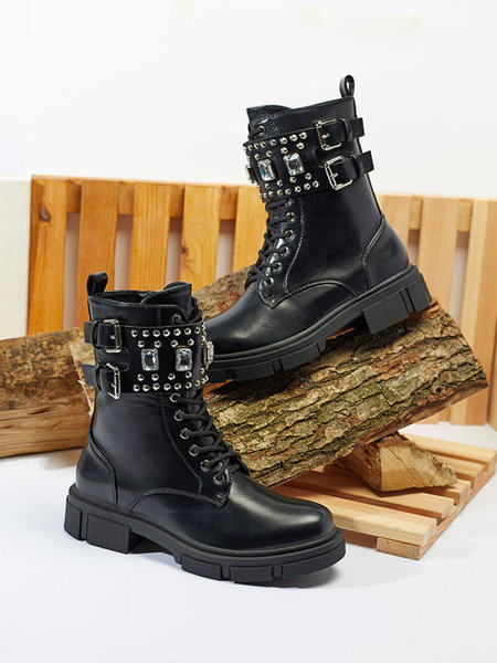 Černé dámské boty bagger s ornamenty Tobrissa - Obuv