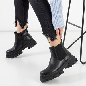 Černé dámské boty s plochými podpatky od firmy Ratewen - Shoes