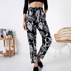 Černé dámské kalhoty s květinovým vzorem - Oblečení