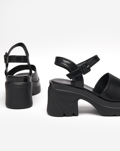 Černé dámské sandály na sloupku Cirota - Obuv