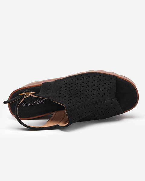 Dámské černé prolamované sandály na klínku Jomana - Footwear