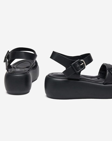 Dámské prošívané sandály na klínku z eko kůže v černé barvě Baloui. Obuv