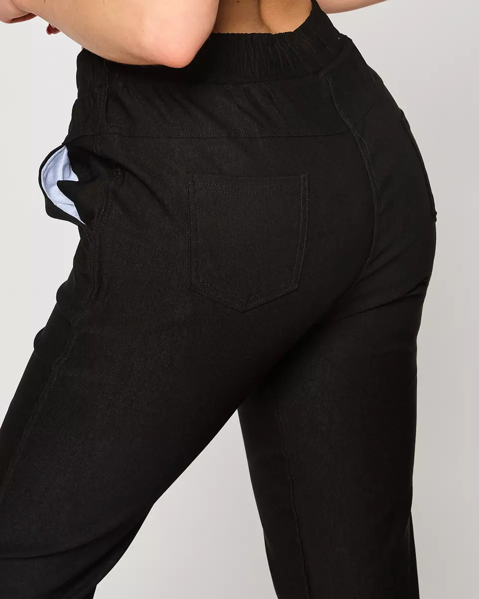 Dámské rovné kalhoty z černé látky PLUS SIZE- Oblečení