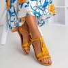 Hořčičné sandály s třásněmi Minikria - Obuv 1