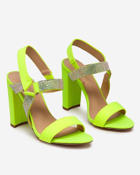Neonově žluté dámské sandály na sloupku Xiobi. Obuv