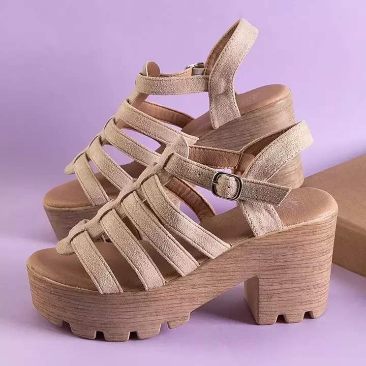 OUTLET Béžové dámské sandály na vysokém podpatku Tamianka - Boty