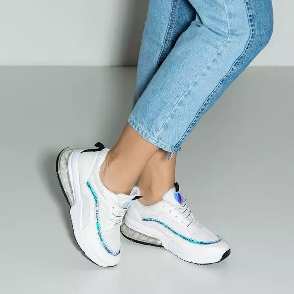 OUTLET Bílé sportovní boty s holografickými vložkami Noate - Obuv