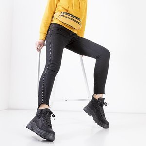 OUTLET Černá dámská zateplená sportovní obuv od Fturen - Footwear