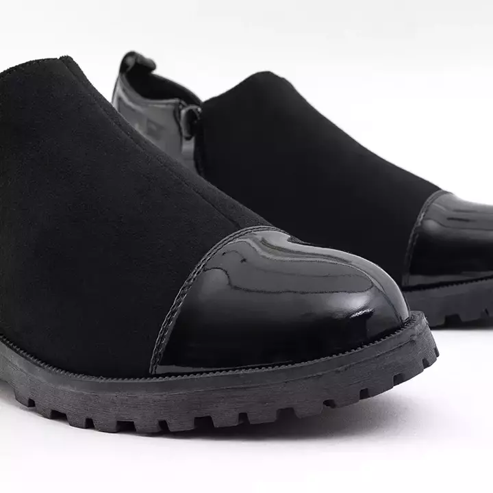 OUTLET Dámské černé boty s lakovanými vložkami do obuvi Liwbu