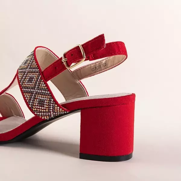 OUTLET Dámské červené sandály s korálky Auberty - Obuv