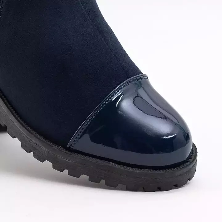 OUTLET Dámské tmavě modré boty s lakovanými vložkami do obuvi Liwbu