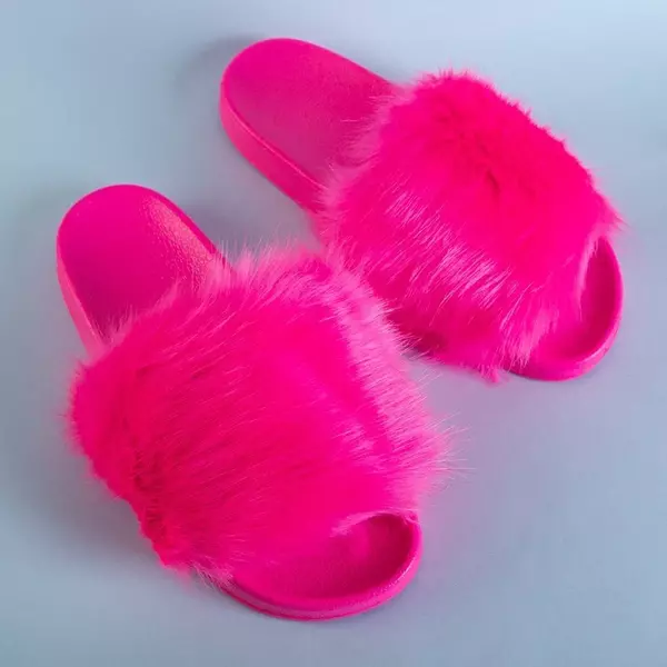OUTLET Neon růžové dámské pantofle s kožešinou Danita - Obuv