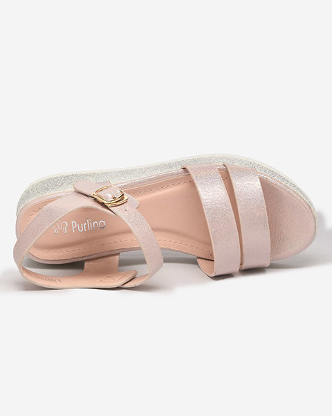 OUTLET Růžové dámské sandály s holografickým efektem Maveos - Obuv