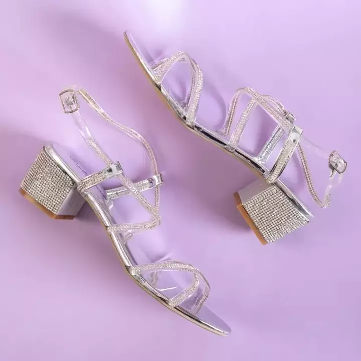OUTLET Stříbrné dámské sandály na sloupku s kubickými zirkony Jukko - Obuv