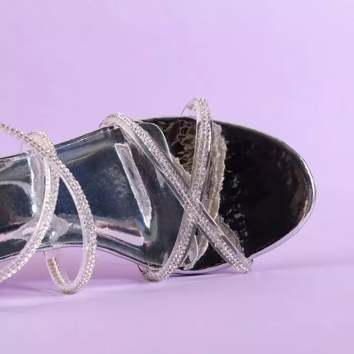 OUTLET Stříbrné dámské sandály na sloupku se zirkony Jukko - Obuv