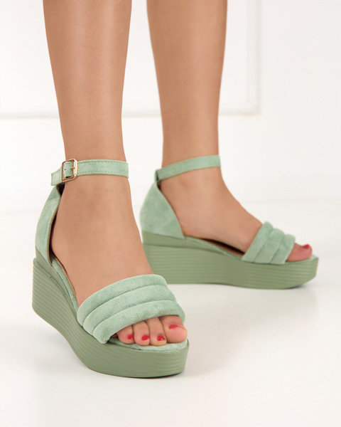 OUTLET Zelené dámské sandály na klínku Okita - Boty