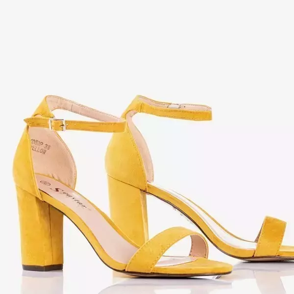 OUTLET Žluté dámské sandály na sloupku Sweet Honey - Obuv