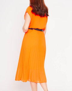 Oranžové neonové dámské řasené midi šaty s páskem - Oblečení