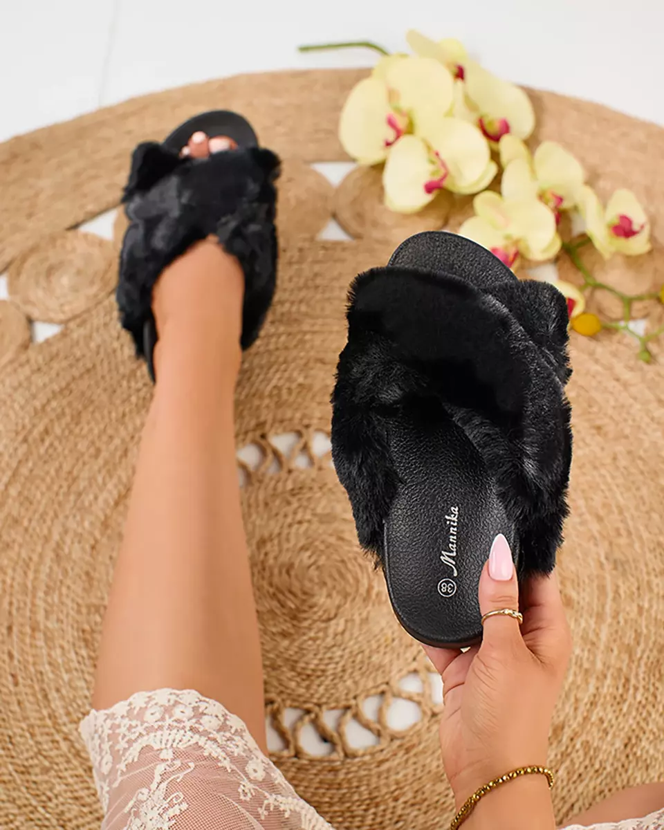 Pantofle s kožíškem v černé barvě Mashte - Obuv