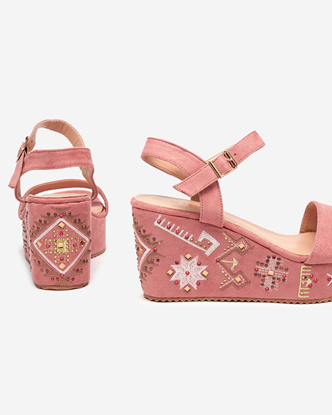 Růžové dámské sandály na klínku se zdobením Cozana-Footwear