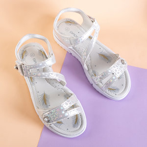 Stříbrné dětské holografické sandály s perlami Mondi - Obuv