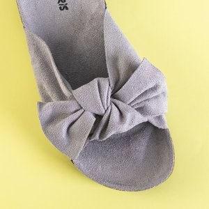 Světle šedé dámské pantofle s mašlí Alanza - Obuv