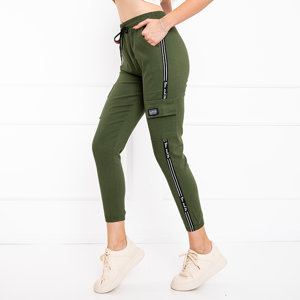 Teplé tmavě zelené dámské nákladní kalhoty - Oblečení