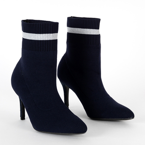 Tmavě modré kozačky na vysokém podpatku s ozdobným svrškem a'la Kiki ponožka - Obuv