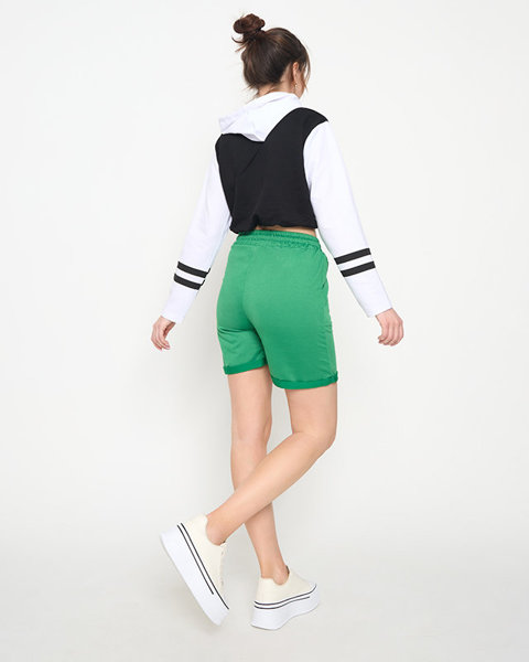 Zelené dámské šortky nad kolena - Oblečení