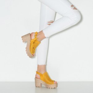 Žluté dámské prolamované sandály na botě Noris post - Footwear