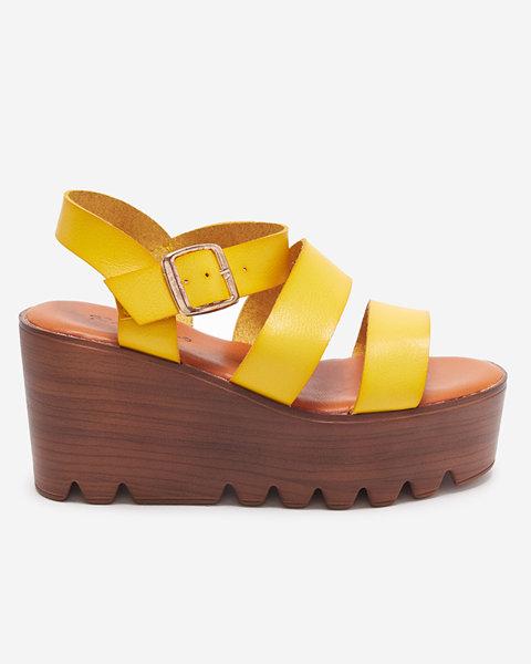 Žluté dámské sandály na klínku Asorika- Boty