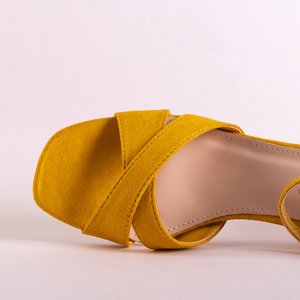 Žluté dámské sandály na nízkém sloupku Paleri - Obuv