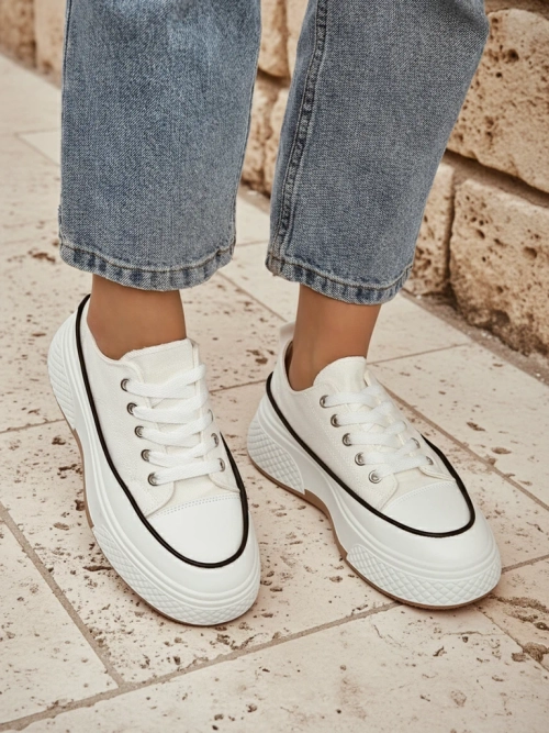 Royalfashion Жіночі платформи-спортівки Beemes