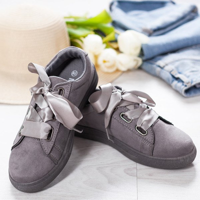 Сірі кросівки, пов’язані стрічкою Trinia - Взуття