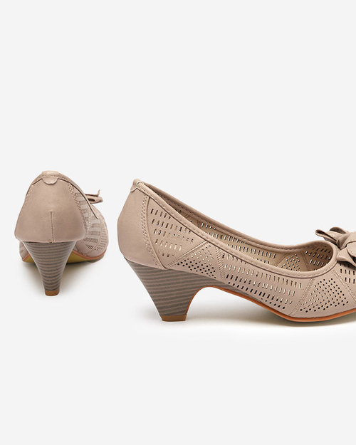 Бежеві жіночі туфлі з відкритими носками на низьких підборах Rekone - Туфлі