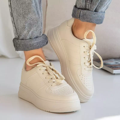 OUTLET Бежеве жіноче спортивне взуття на платформі Silvina - Взуття