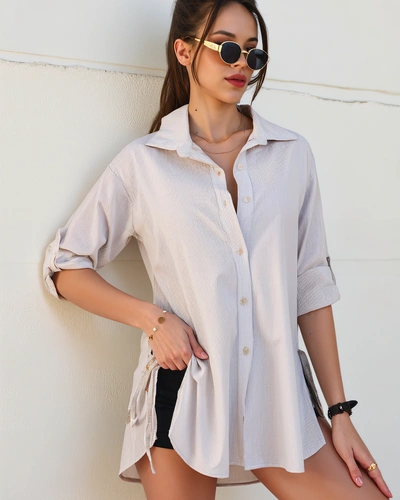 Royalfashion Dlouhá dámská pruhovaná bavlněná košile s páskem v ...
Dlouhá dámská pruhovaná bavlněná košile s páskem v pase kombinuje pohodlí a styl. Lehce látka a přiléhavý střih zdůrazňují siluetu, což vytváří módní a ležérní vzhled. POZNÁMKA: Přesnost