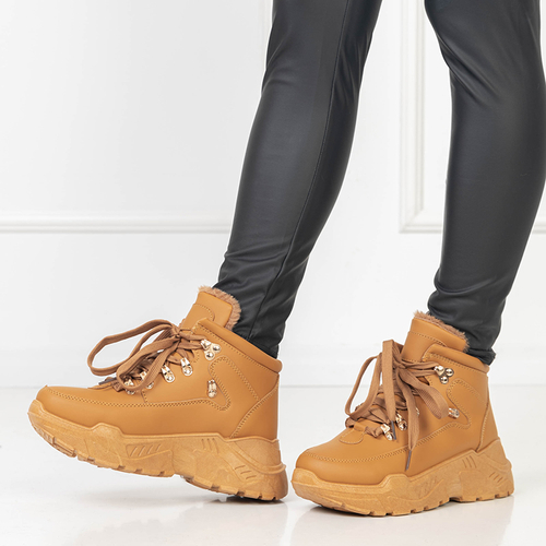 Коричневі жіночі утеплені черевики Rueq