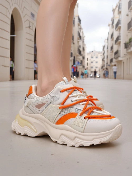 Royalfashion Жіночі кросівки Semio