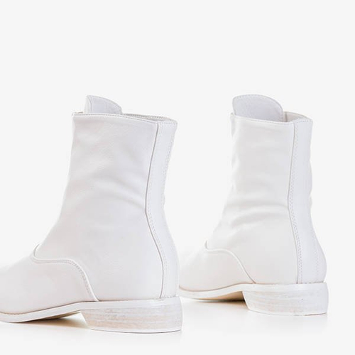 Жіночі білі чоботи на підборах Клюнія - Взуття