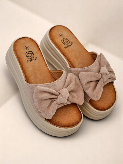 Royalfashion Жіночі шльопанці на платформі Givan