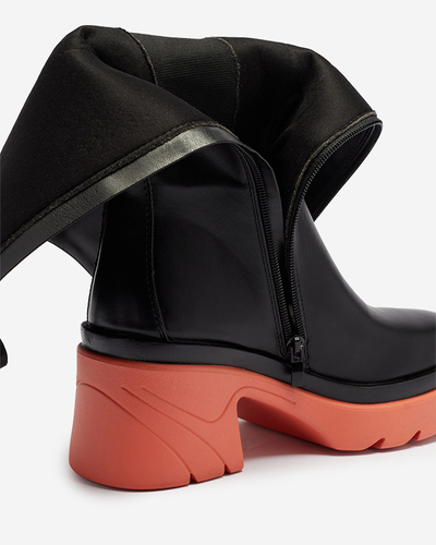 Černé dámské kozačky na masivní korálové podrážce Beris - Footwear