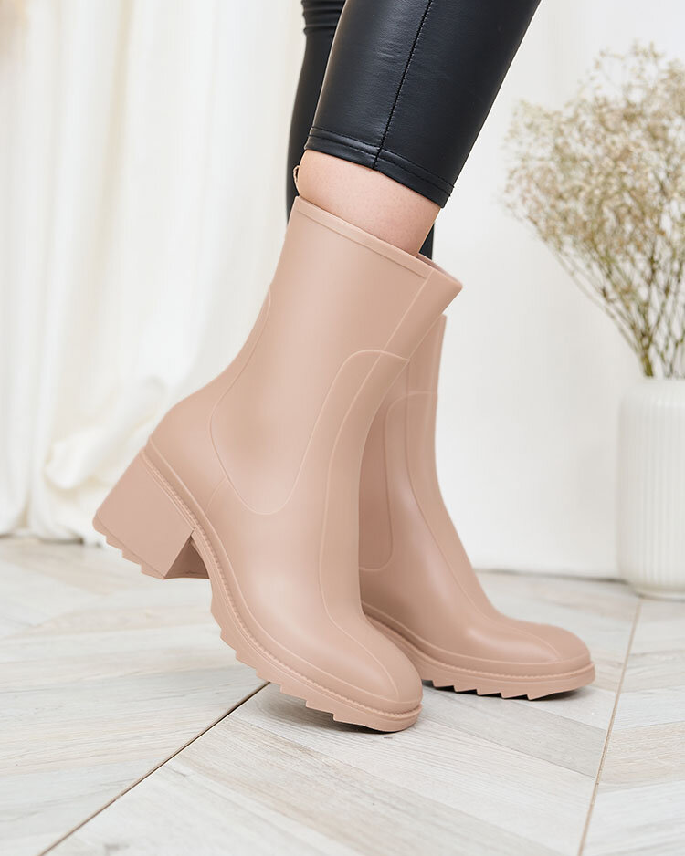 Royalfashion Béžové matné dámské polobotky a'la Tentiris