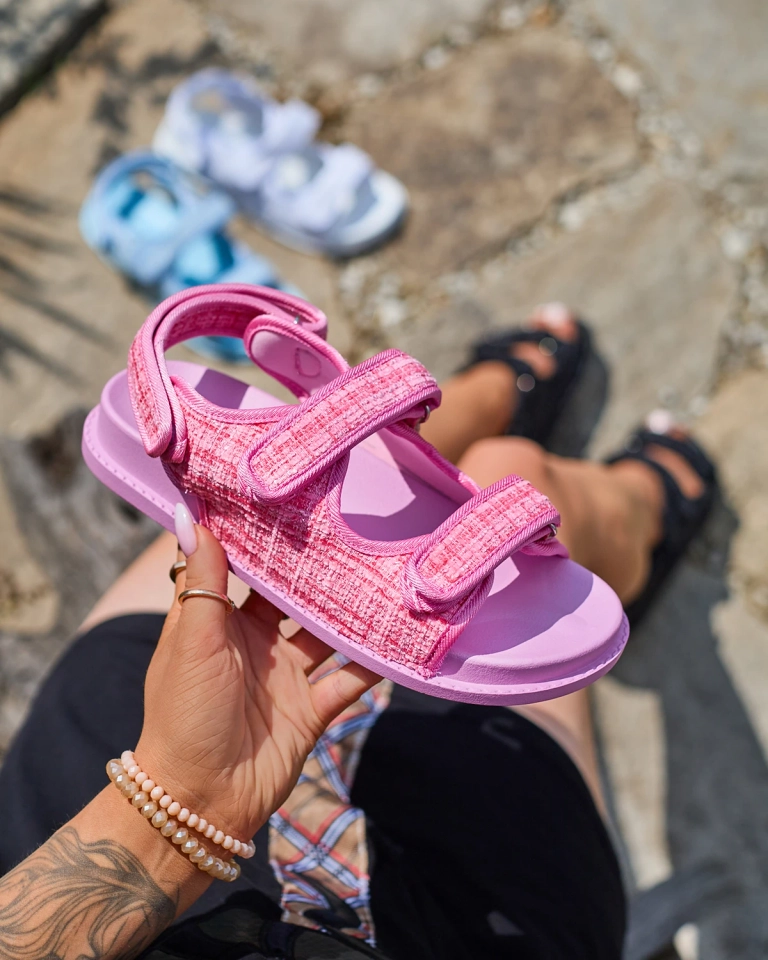 Tmavě růžové dámské látkové sandály Desotty - Obuv