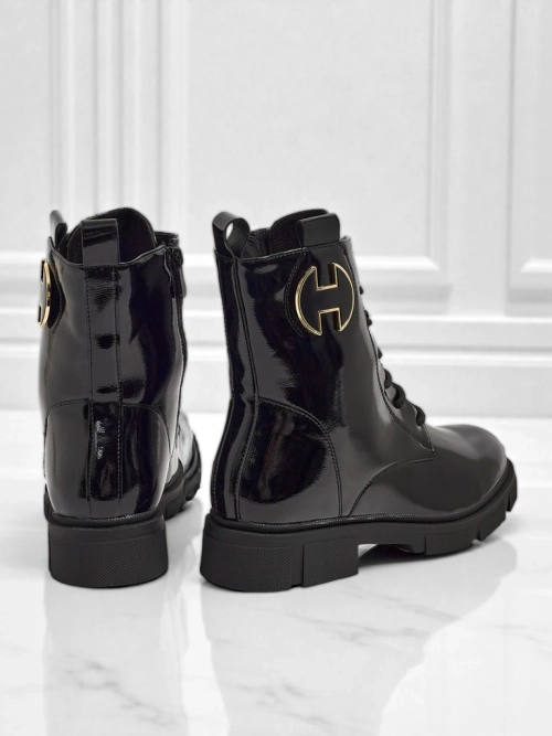 Лаковані жіночі ботільйони на шнурівці Kalen