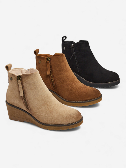 Жіночі ботильйони на танкетці Zarrico