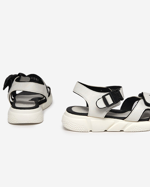 Дитячі блискучі босоніжки в білих Leepe-Shoes