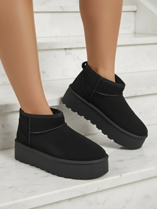 Royalfashion Жіночі черевики на платформі а-ля снігоступи чорного кольору Dagodo